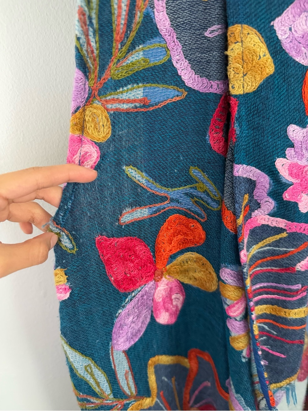 Soft Surroundings L/XL Teal Winnipeg Vest Wool Embroidered Boho Colorful Hippie - Picture 4 of 6
